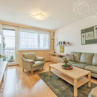 Pronájem bytu 3+1 78 m² Praha Strašnice, Průběžná