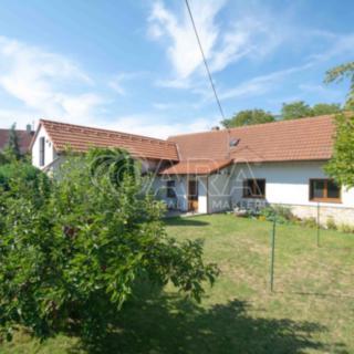 Prodej rodinného domu 165 m² Hostín