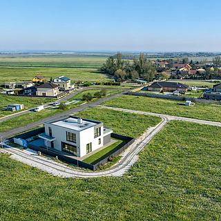 Prodej stavební parcely 857 m&sup2; Jenštejn