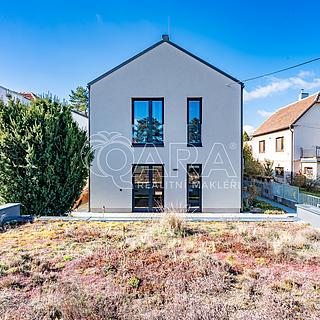 Pronájem bytu 2+kk 48 m² Roztoky, Wolkerova