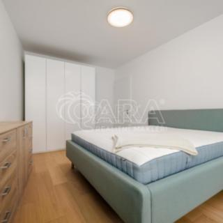 Pronájem bytu 3+kk 90 m² Praha