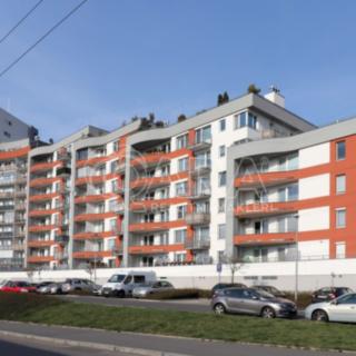Prodej bytu 1+kk a garsoniéry 26 m² Praha Hloubětín, Nademlejnská