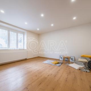 Pronájem bytu 2+kk 53 m² Praha Malešice, U tvrze