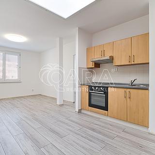 Pronájem bytu 2+kk 44 m&sup2; Ostrava
