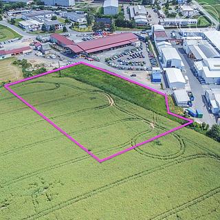 Prodej komerčního pozemku 10347 m&sup2; Dolní Kralovice