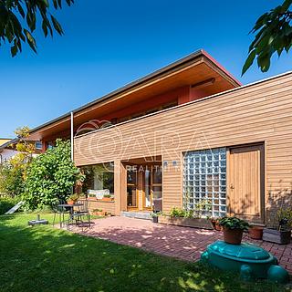 Prodej rodinného domu 191 m&sup2; Statenice