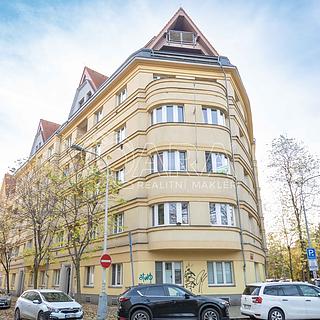 Pronájem bytu 2+kk 49 m² Praha