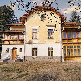 Prodej vily 324 m&sup2; Senohraby