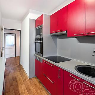 Prodej bytu 3+1 89 m² Praha Zbraslav, Svépomoci