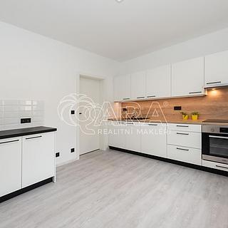 Pronájem bytu 2+kk 45 m² Horní Staré Město, Rýchorská