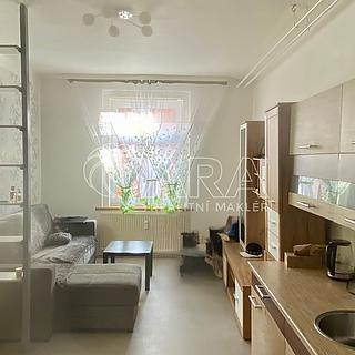 Prodej bytu 2+kk 38 m² Plzeň