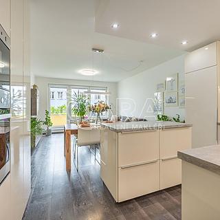 Prodej bytu 4+kk 136 m² Benešov, Tyršova