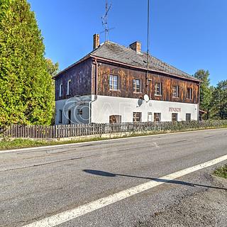 Prodej rodinného domu 330 m&sup2; Frymburk