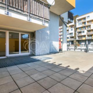 Pronájem bytu 3+kk 76 m² Praha Vysočany, Pod Harfou
