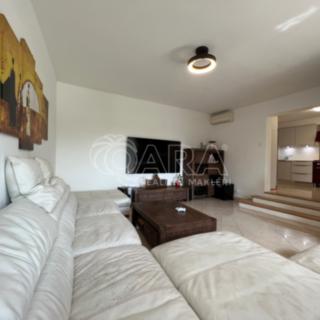 Prodej rodinného domu 322 m² Praha
