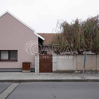 Prodej rodinného domu 143 m&sup2; Neratovice