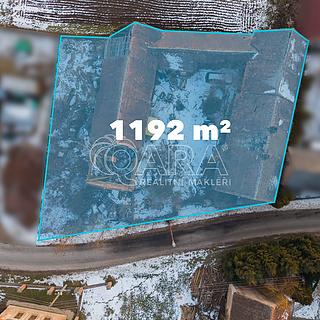 Prodej stavební parcely 1 192 m² Hořiněves Želkovice