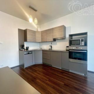 Pronájem bytu 2+kk 57 m² Praha