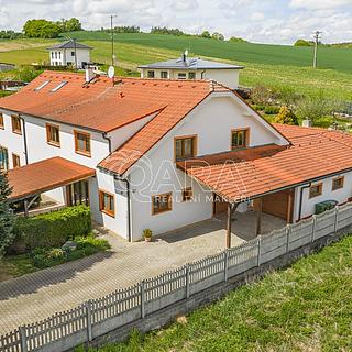 Prodej rodinného domu 240 m&sup2; Zvánovice