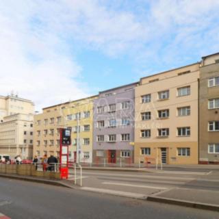 Pronájem bytu 2+kk 40 m² Praha Bubeneč, Podbabská