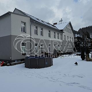 Pronájem bytu 2+1 72 m² Svoboda nad Úpou, Úpská