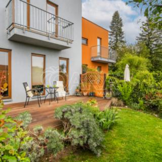 Prodej bytu 4+kk 95 m² Černošice