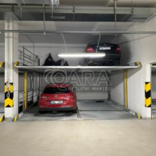 Pronájem parkovacího místa 12 m² Praha