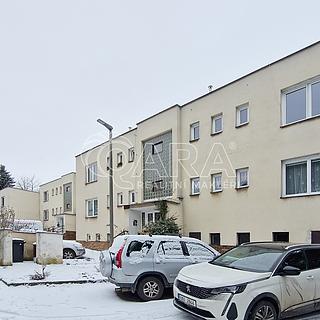 Prodej bytu 3+1 72 m² Velké Přílepy, U Rybníčku