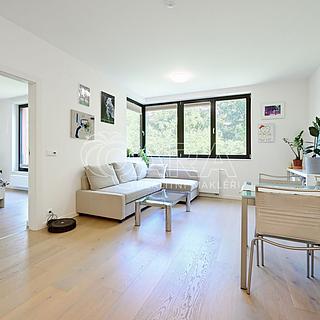 Pronájem bytu 2+kk 47 m&sup2; Praha