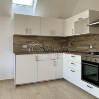 Pronájem bytu 1+kk a garsoniéry 40 m² Čebín