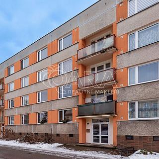 Prodej bytu 3+1 88 m² Hostinné, Sídliště