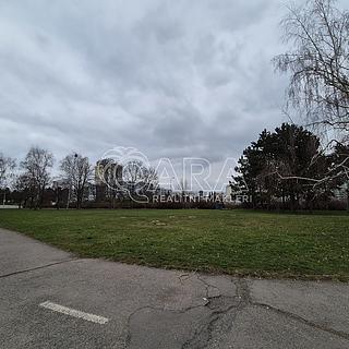Pronájem ostatního pozemku 2 000 m² Praha Háje