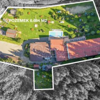 Prodej komerčního pozemku 6 684 m² Lipno nad Vltavou