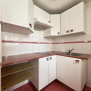 Pronájem bytu 1+kk a garsoniéry 39 m² Šlapanice, Nádražní