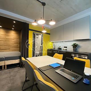 Prodej pokoje 95 m&sup2; Praha