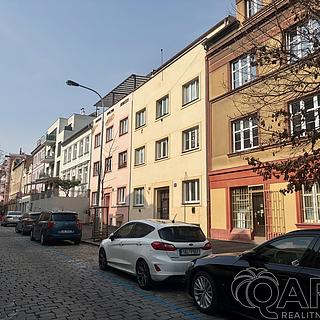 Pronájem bytu 1+kk a garsoniéry 15 m² Praha Břevnov, Na Petynce