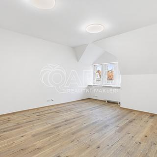 Pronájem bytu 3+kk 74 m² Praha