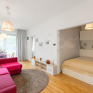 Pronájem bytu 2+kk 45 m² Praha