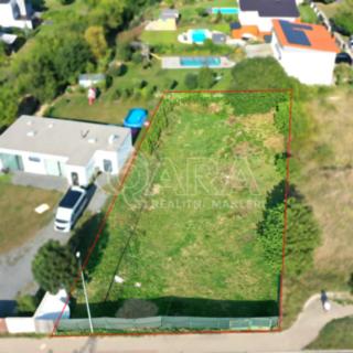 Prodej stavební parcely 969 m² Praha Cholupice, Podchýšská