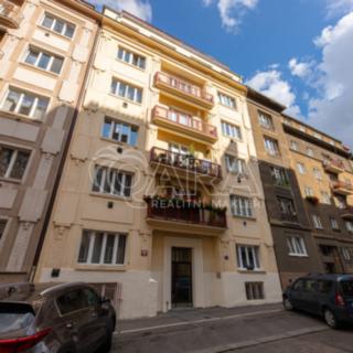 Pronájem bytu 1+kk a garsoniéry 34 m² Praha Žižkov, Viklefova