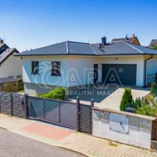 Prodej rodinného domu 98 m² Králův Dvůr Levín, Na Lucberku
