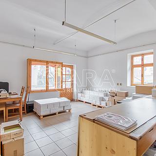 Pronájem obchodu 56 m² Příbor, Místecká