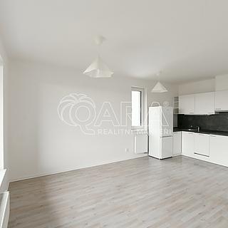 Pronájem bytu 2+kk 57 m² Praha