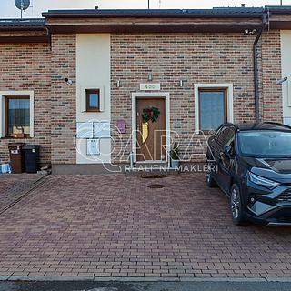 Pronájem rodinného domu 128 m&sup2; Stehelčeves