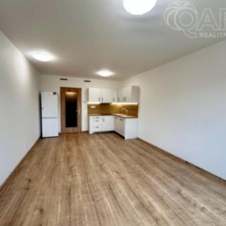 Pronájem bytu 1+kk, garsoniery 32 m² Praha