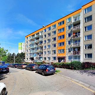 Pronájem bytu 3+1 77 m² Praha