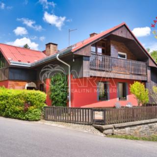 Prodej rodinného domu 218 m² Vítějeves
