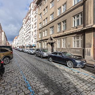 Prodej bytu 3+1 94 m² Praha Nové Město, Podskalská