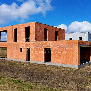 Prodej rodinného domu 231 m² Vysoký Újezd Kuchař