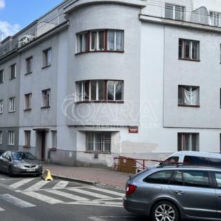 Prodej bytu 2+kk 49 m² Praha Košíře, Holečkova